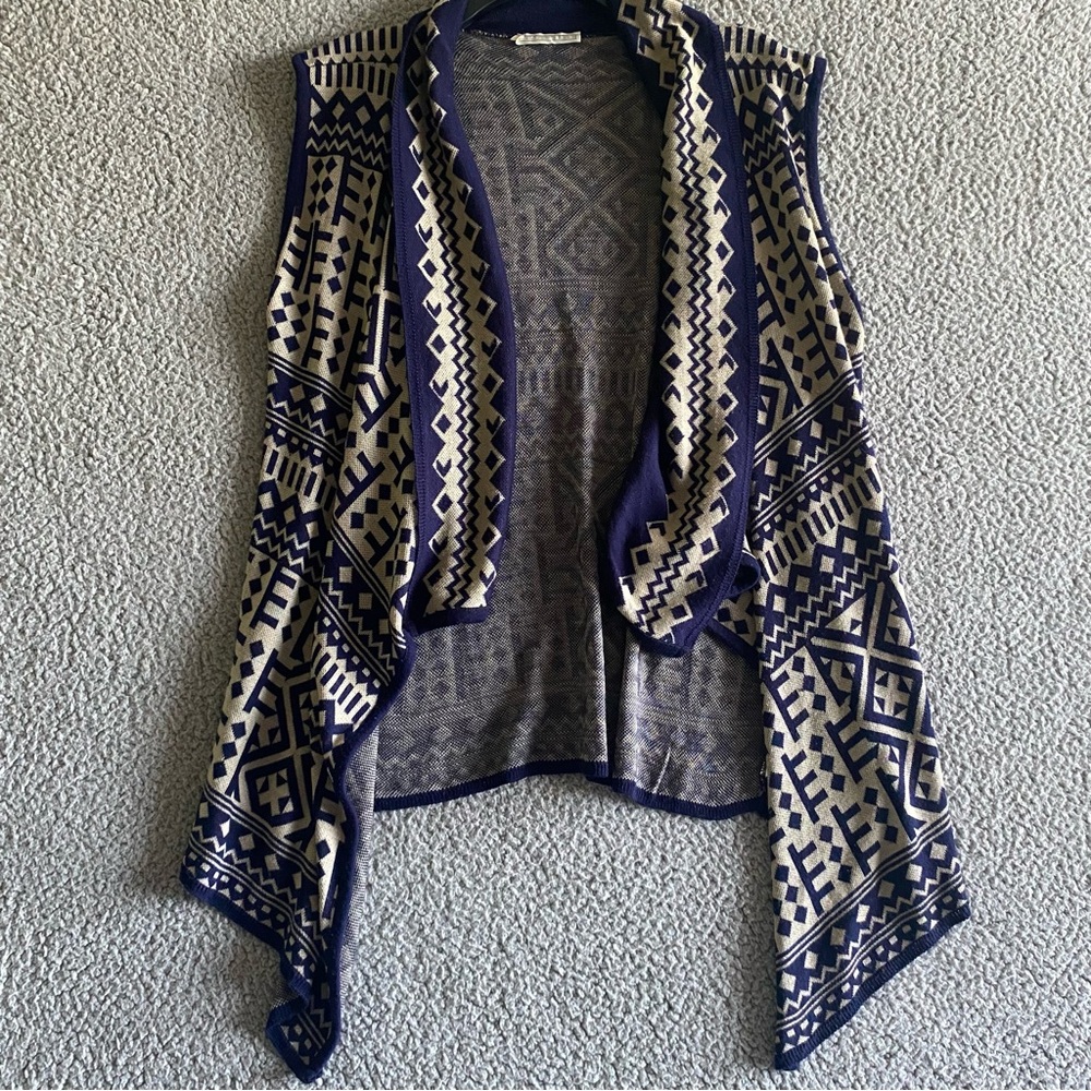 A Knitch Above Kimono Geometric Navy and Cream Poncho sweater vest cardigan